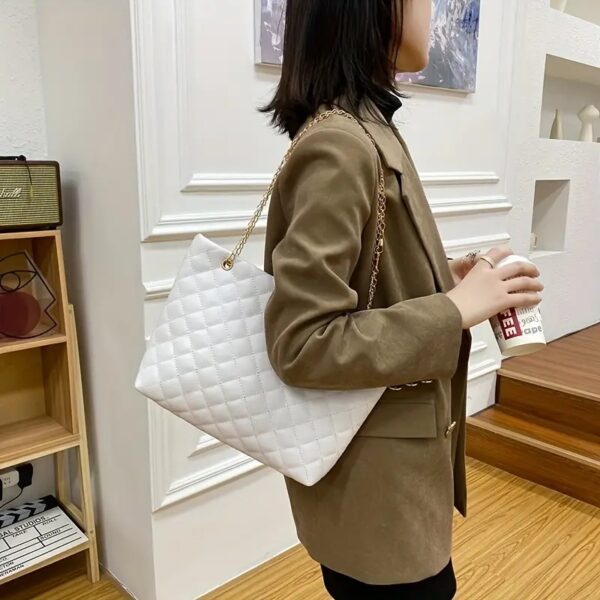 Stylish White Quilted Shoulder Bag